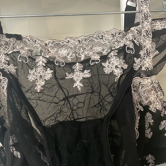 Intimates set - Picture 4 of 4